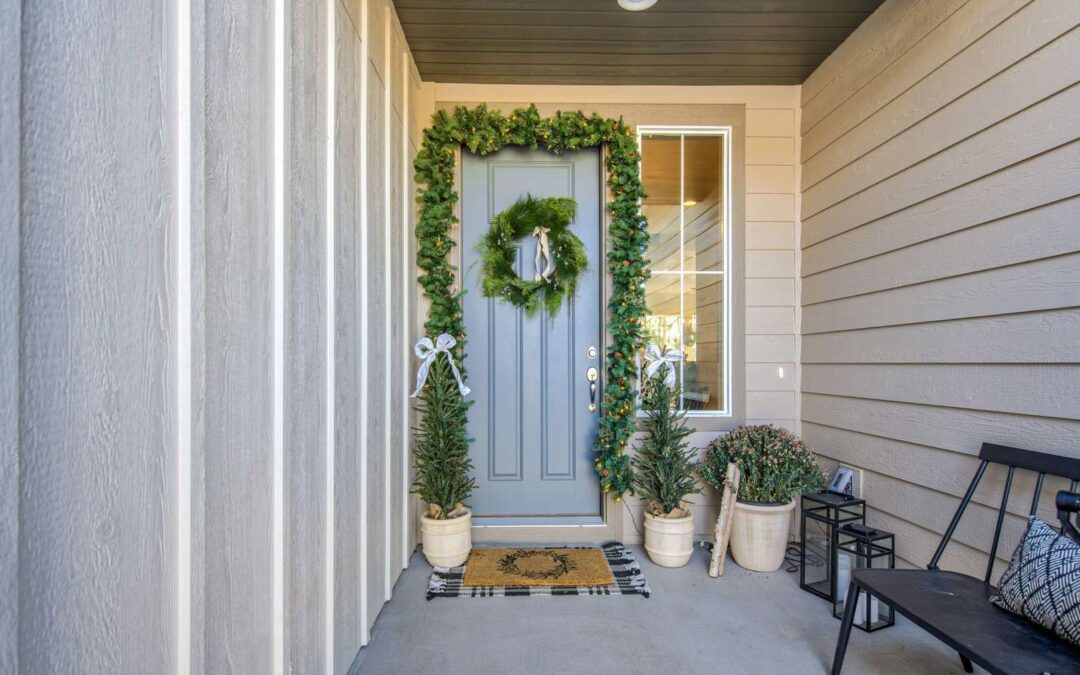 Joy-Bomb Christmas Design with Judy Steenland and Selley Group Real Estate