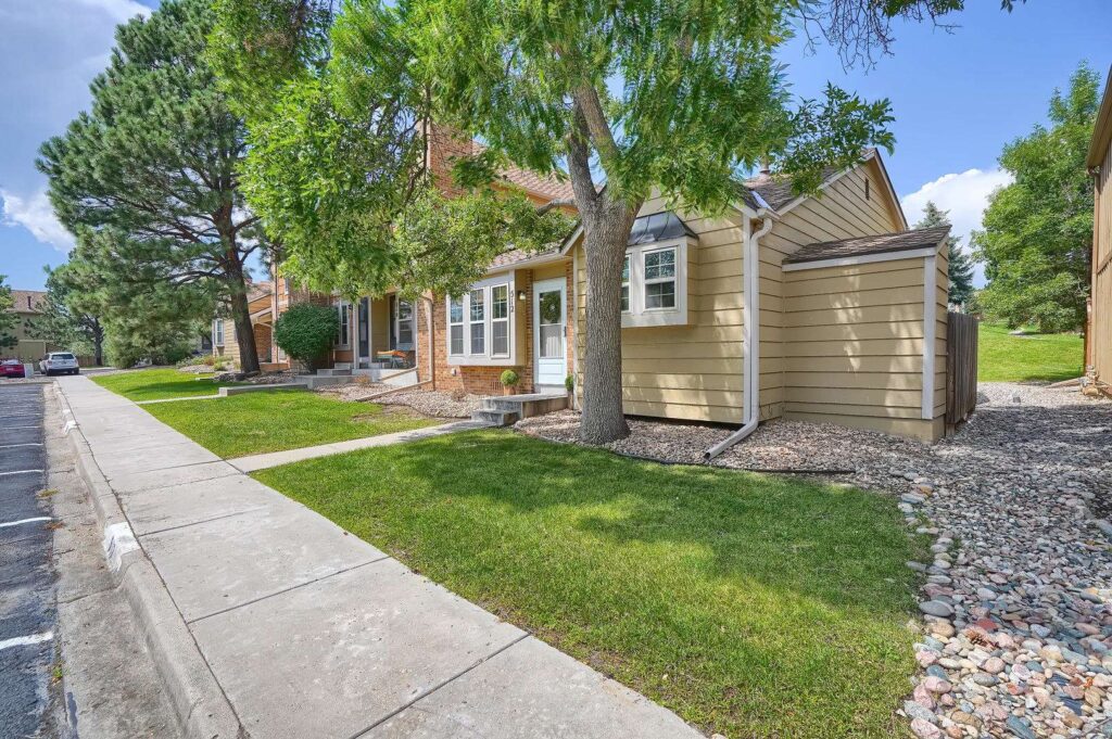 Northwest Colorado Springs Condo Selley Group